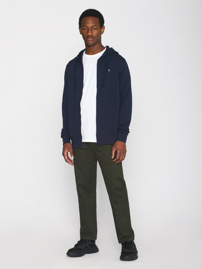 KnowledgeCotton Apparel - MEN Zip hood kangaroo badge sweat Sweats 1001 Total Eclipse
